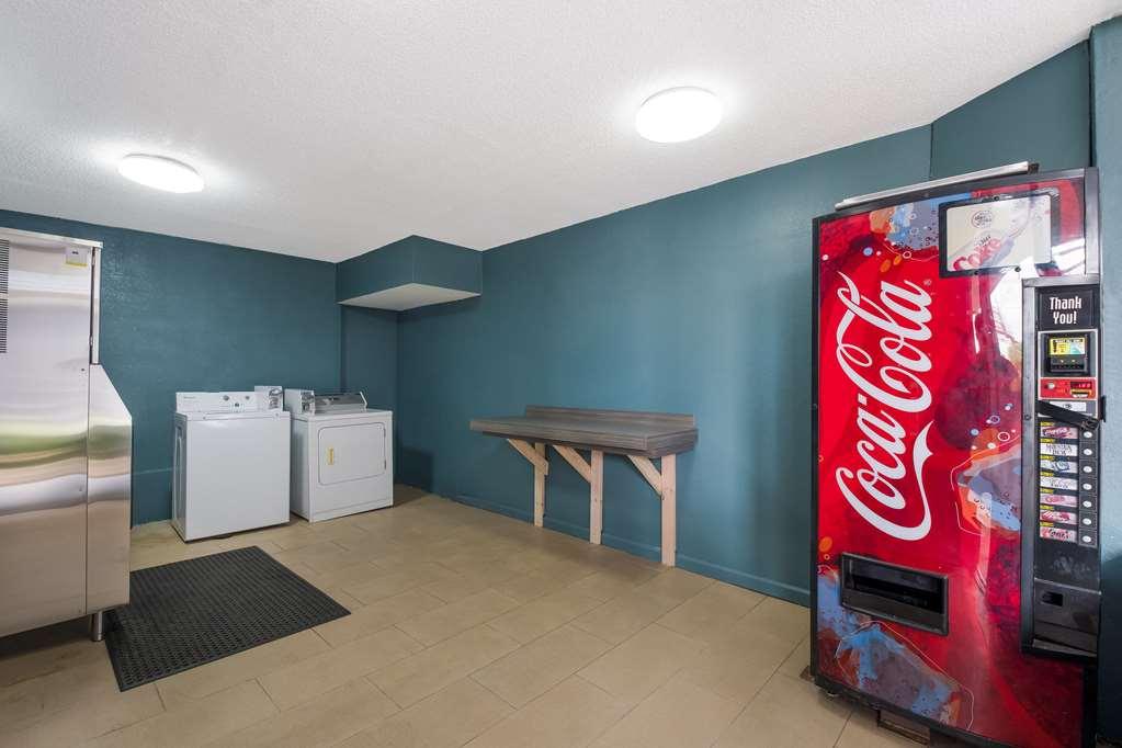 Suburban Studios Cleveland Tn I-75 Facilities photo